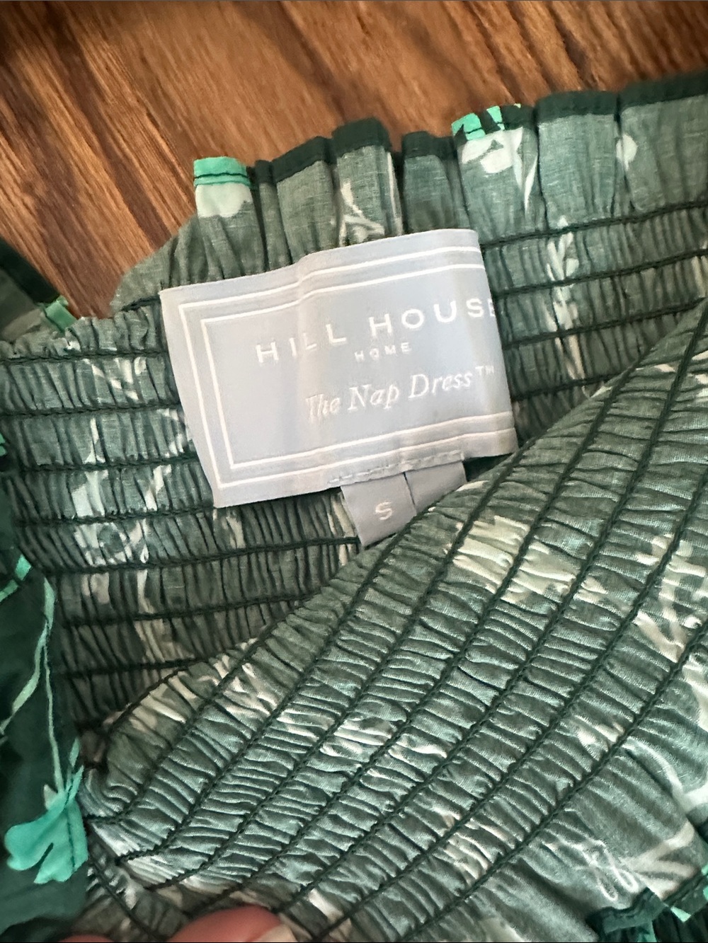 Smocked Emerald Green Floral Midi Dress with Puff Sleeves and Tiered Skirt - Picture 3 of 5
